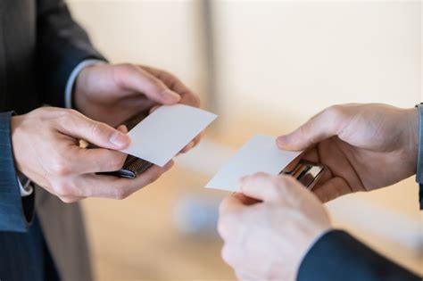 exchanging business cards in japan.